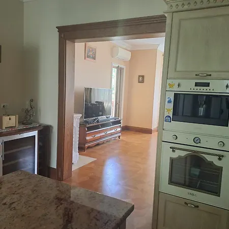 Bella Vista Apartment *