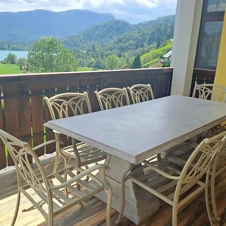 Bella Vista Apartment