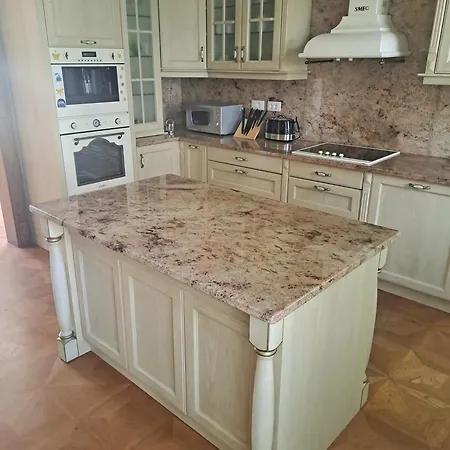 Bella Vista Apartment
