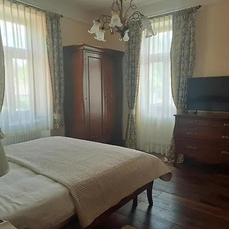 Bella Vista Apartment *